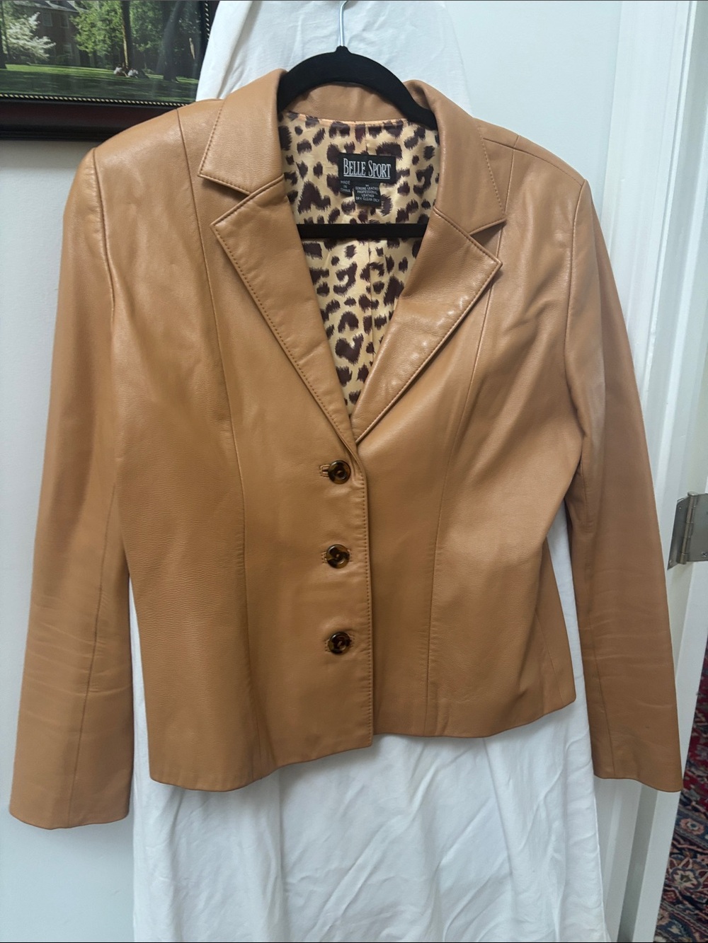 Beautiful leather jacket, medium